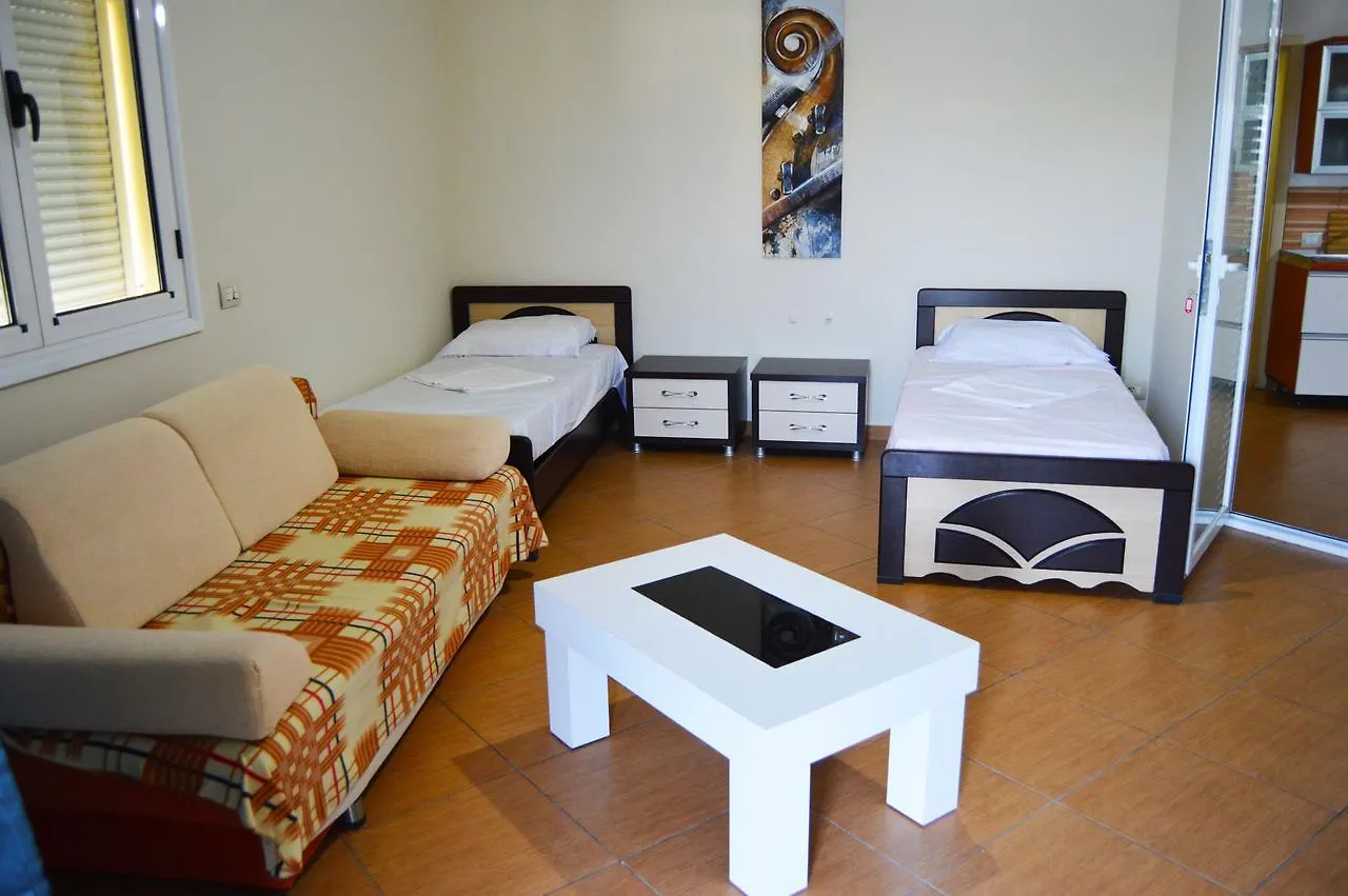 Agetina'S Apartaments Vlore 0*,