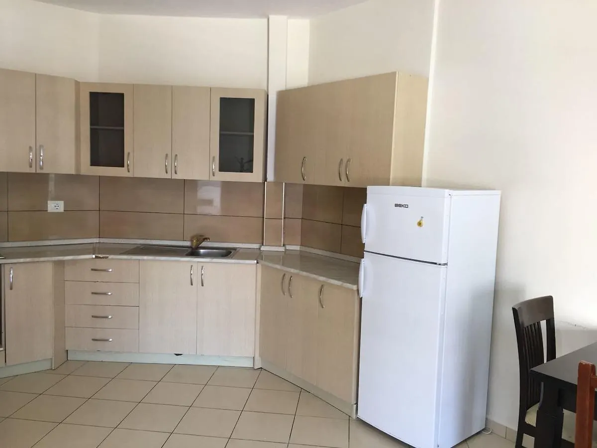 Agetina'S Apartaments Vlore 0*,